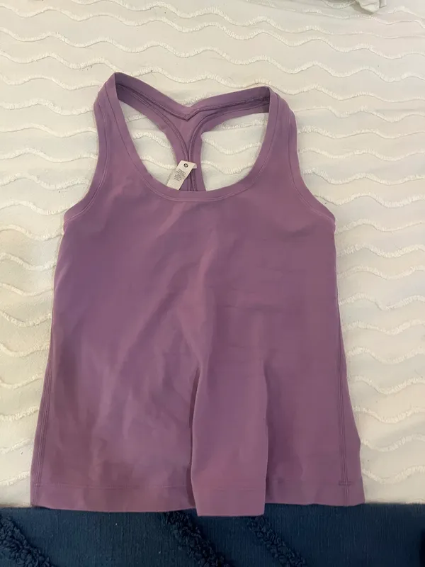 Lululemon Lavender Cropped Tank Size 6 - Image 3