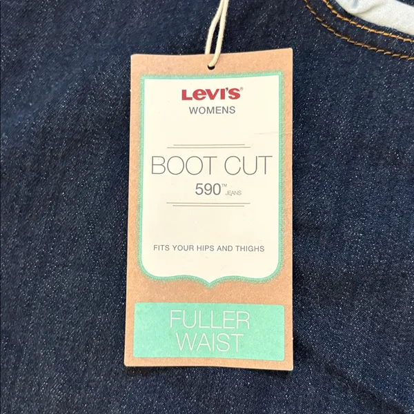 Levi's NWT 590 Bootcut Fuller-Waist Jeans 22W - Image 4