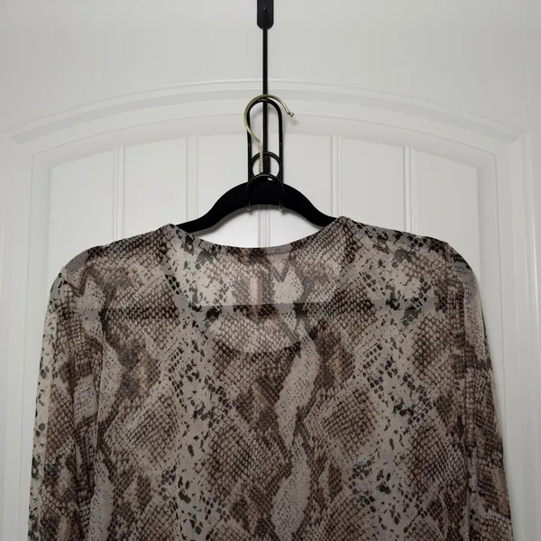 Realize 1X Animal Print Ruffle Cuff Sleeve Tunic Boho Chic Blouse Whimsigoth - Image 4