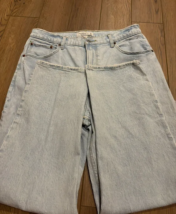 Jeans - Image 2