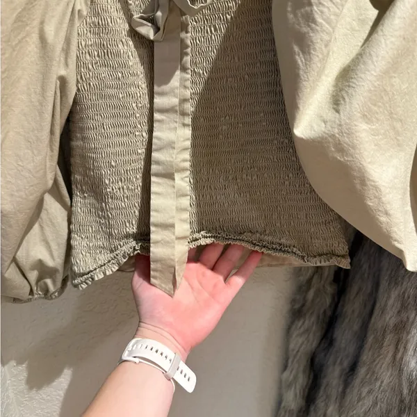 WAYF Beige Ruched Top - Image 5