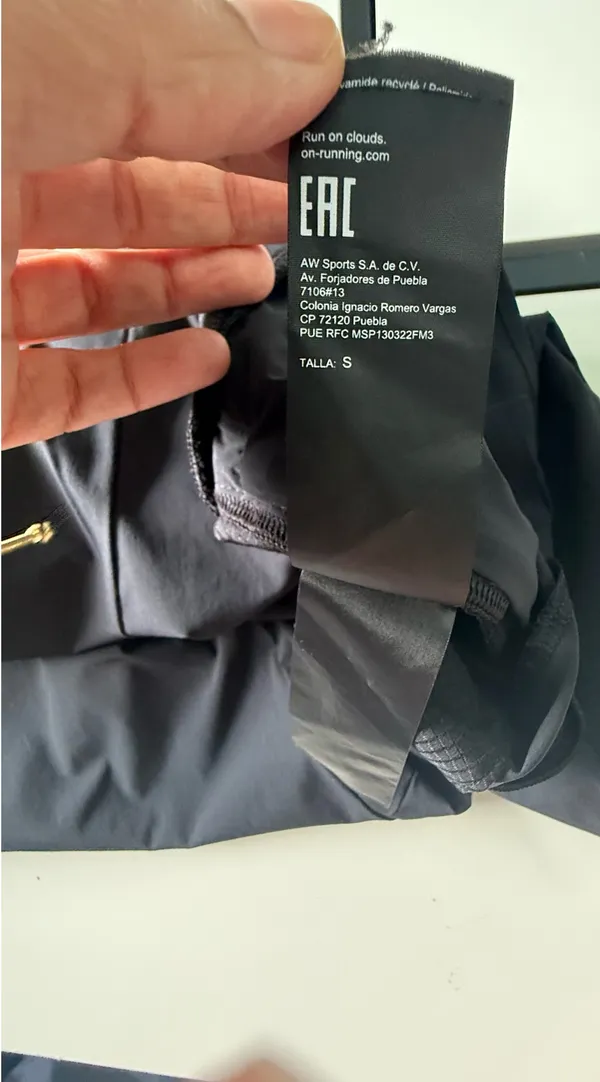 On Running Women's Lightweight Pants Black Size S - Elastic Waist Ankle Zip - Image 16
