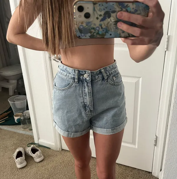 jean shorts - Image 2