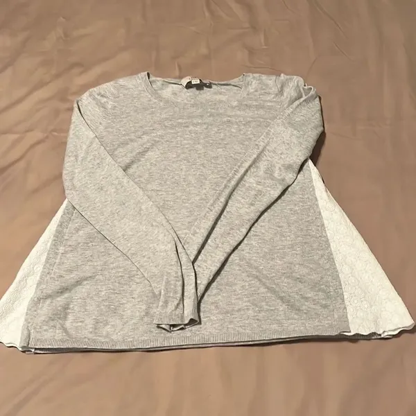 Loft size small long sleeve grey sweater with white lace inset on sides EUC - Image 2