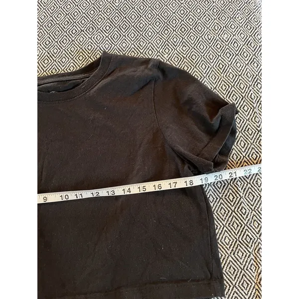 Urban Outfitters Crop Top Black T- Shirt Large - Image 2