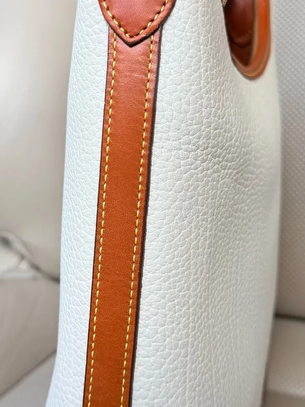 Dooney & Bourke R152 BO Large Hobo Bag - Image 8