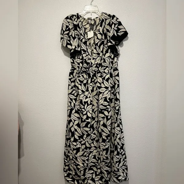 NWT Black and Cream Maxi Dress 2xl - Image 2