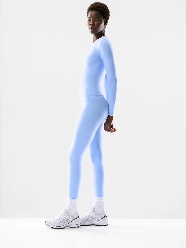 NWT Aritzia Golden BUTTER Cheeky Hi-Rise 26" Legging day flower blue size 10 - Image 2