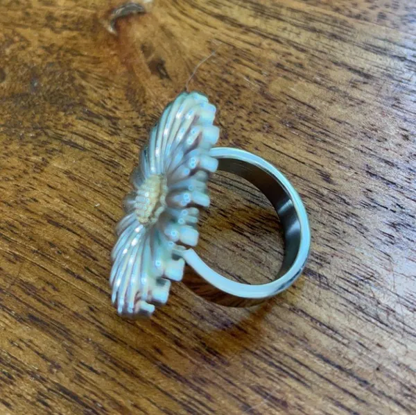 Large Daisy  & Gold Plated Ring - Image 4
