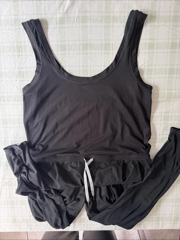 Vuori Black Women's Sleeveless Jumpsuit with Drawstring - Image 4
