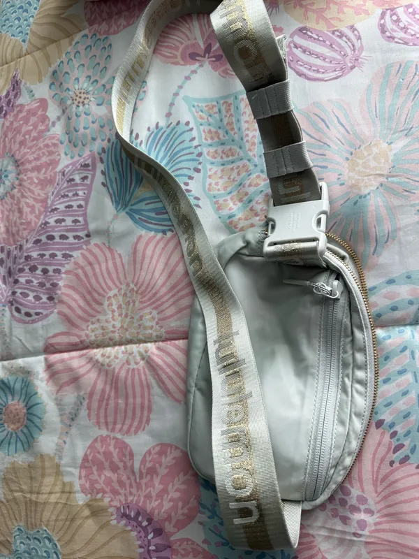 Lululemon belt bag - Image 5