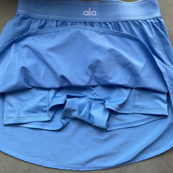 Alo Yoga Match Point Tennis Skirt Crystal Clear Blue M - Image 4