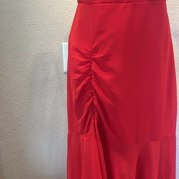 Lulu’s Starlet Red Ruched Maxi Dress Size Medium - Image 4