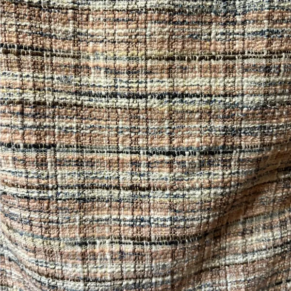 Pink Lily Tweed Mini Skirt faux pearl button detail women’s size M - Image 3
