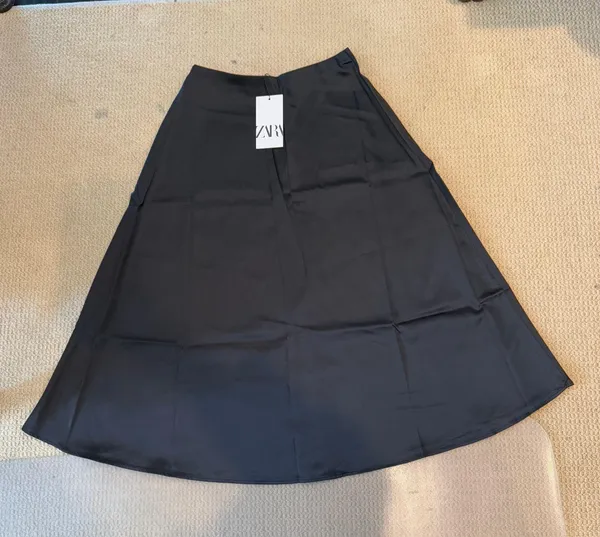 A-line Midi Satin Skirt Size S - Image 2