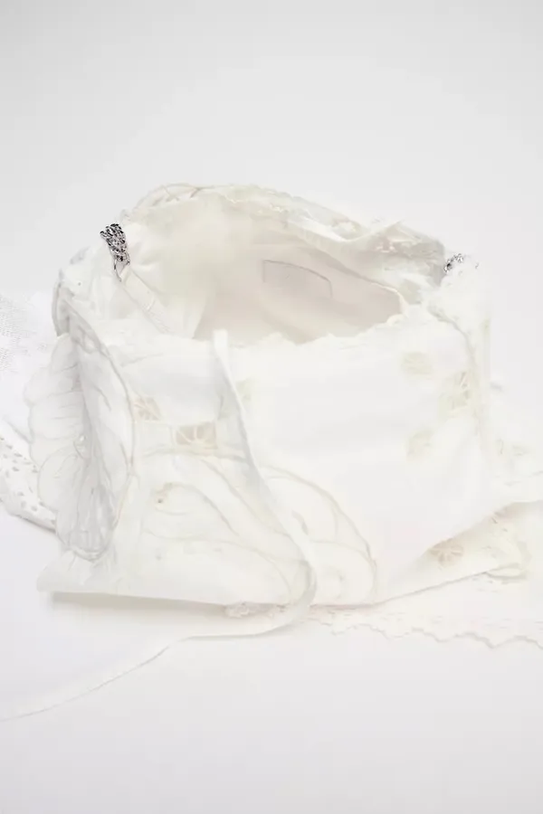 Zara Cream Lace Appliqué Shoulder Bag with Chain Strap Bohemian Summer Vacation - Image 5