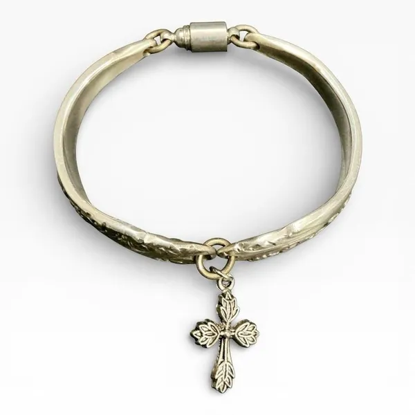 Evening Star 1950 Vintage Silverplate Flatware‎ Spoon Bracelet Cross Charm - Image 2