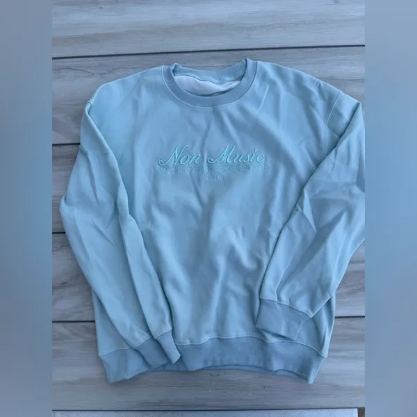 Monika Non Music Sweatshirt Blue Small NWT IN PACKAGE - Image 3