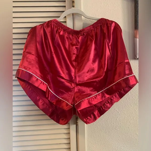 Dark pink satin 2 piece short pajama set (only one set for sale) - Image 5