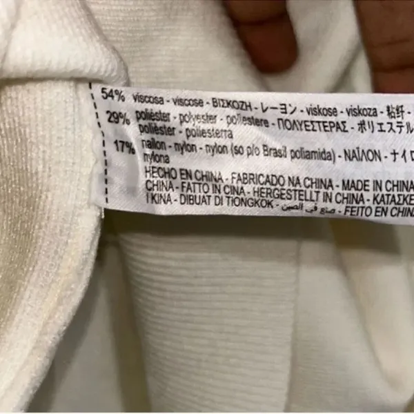 Zara Oversized V-neck Off-White
Cardigan(Size Small) - Image 6