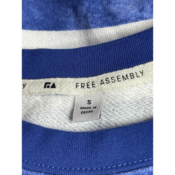 Free Assembly Small Blue Crewneck Sweatshirt Long Sleeve Casual Pullover I0217‎ - Image 2