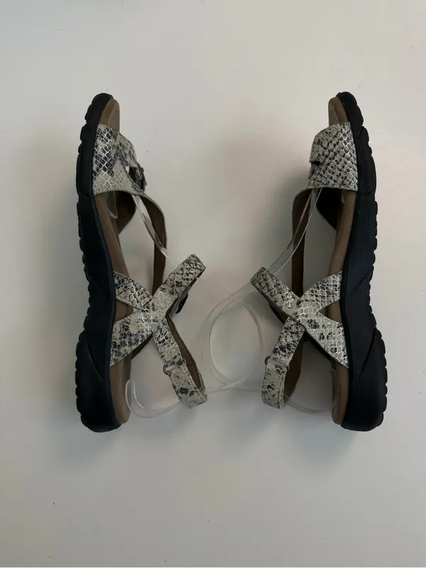 Taos Sandals Beauty Buckles Adjustable Comfort Travel Reptile Print Black Grey - Image 5