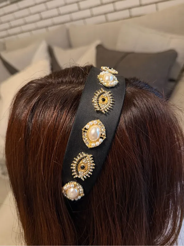 Black Beaded Pearl Embellished Headband - Image 3