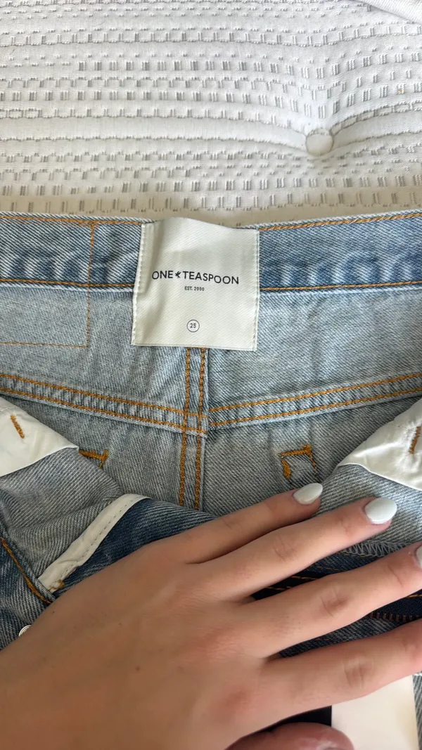 One Teaspoon NWT Denim Shorts 25 Blue - Image 4