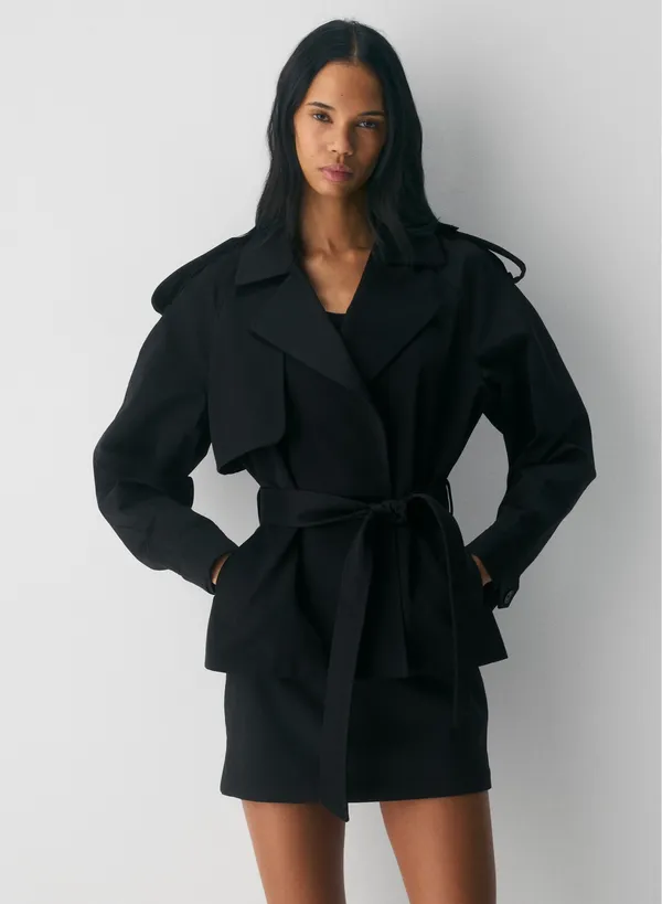 NWOT Aritzia The Davis Short Trench Coat in Black - Image 3