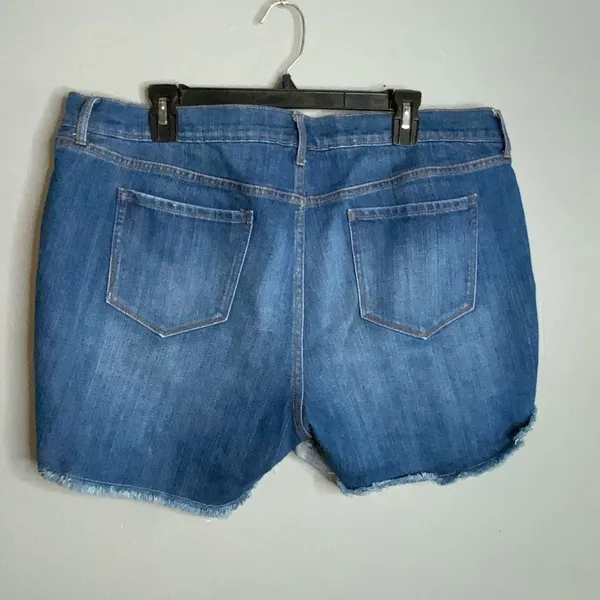 Old Navy Distressed Boyfriend Blue Jean Shorts 16 - Image 6