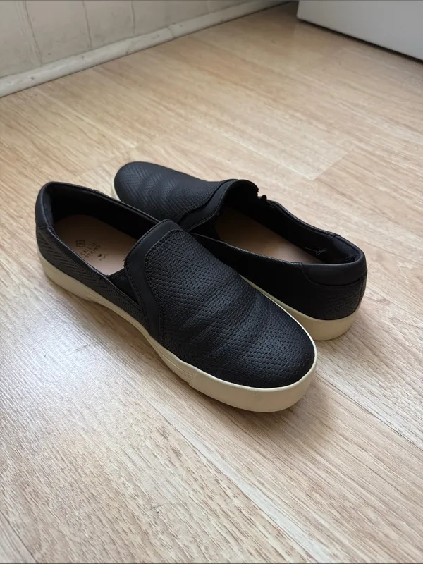 Call It Spring Women’s Vegan Northelle Round Toe Slip-Ons - Black Size 6.5 - Image 5