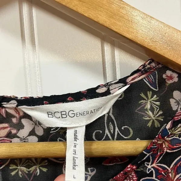 BCBGeneration sheer floral boho blouse - Image 3