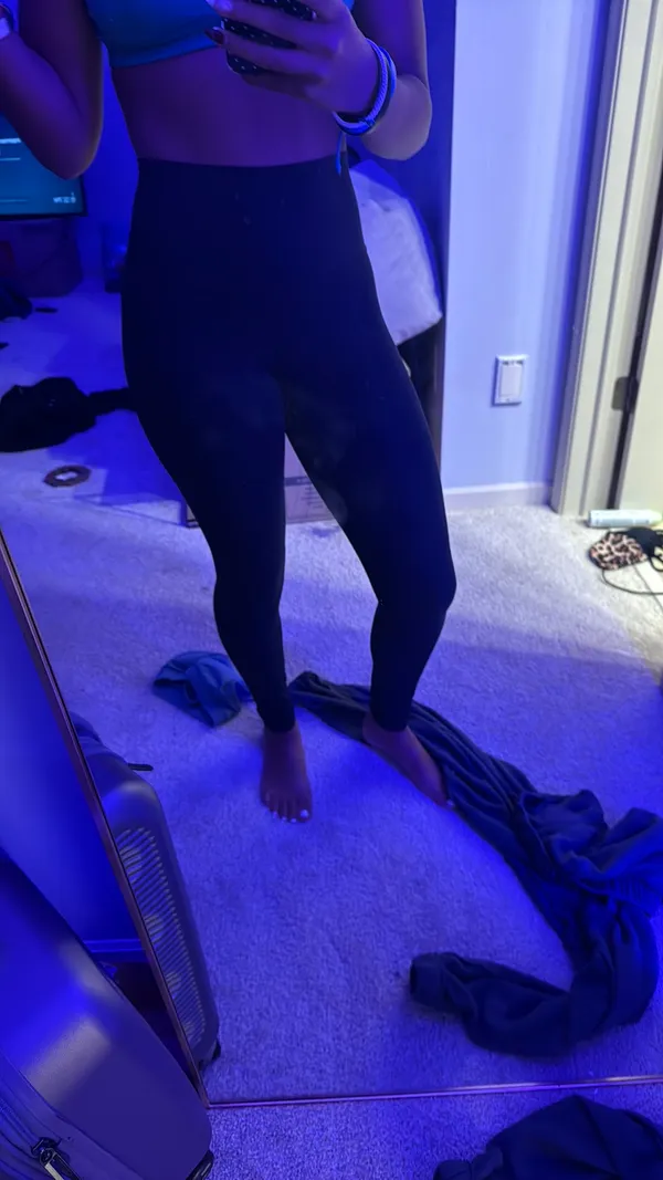 Black Lululemon Ribbed Leggings Align 2 28" Inseam Size 2 - Image 5