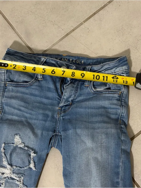 American Eagle Women's Distressed Light Blue Stretch Jegging Jeans‎ size 4 S - Image 7