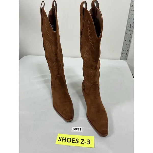 Womans Excellent Condition Knee High Western Style Boots Brown 7.5 Pointed Toe - Image 3