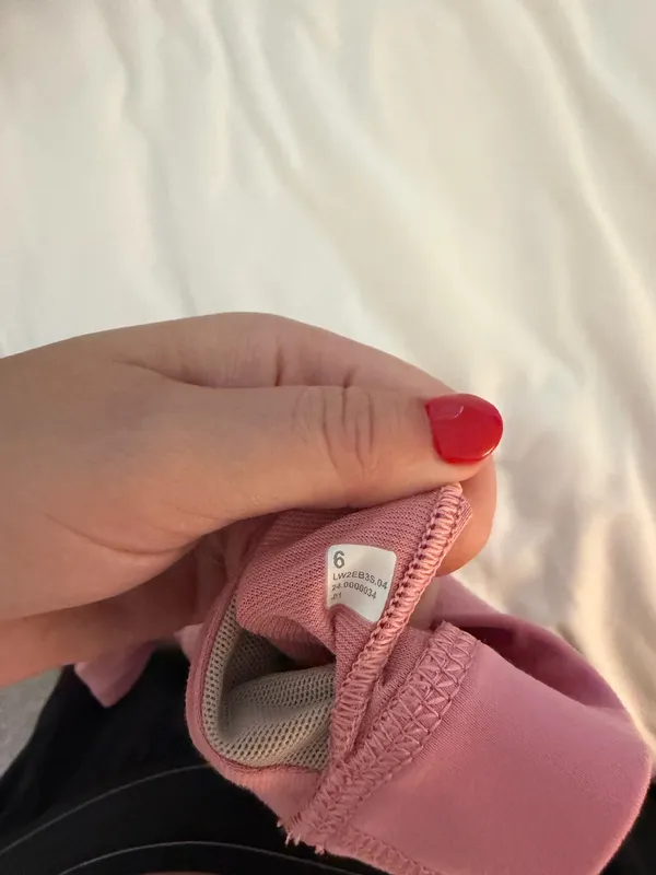 Lululemon Bra Energy - Image 3