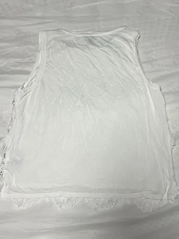 Forever 21 SZ L White Floral Lace Tank Top Coquette Feminine - Image 3
