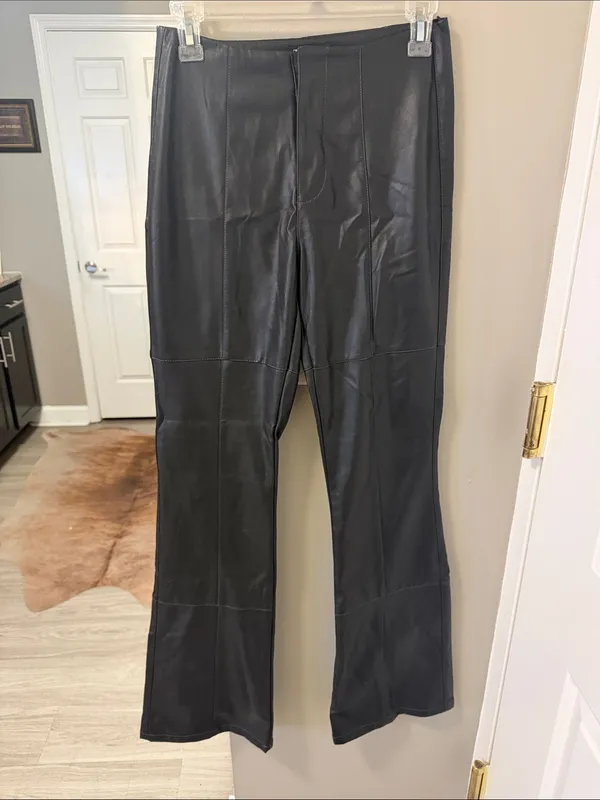 $99 NWOT Tiger Mist amalia faux leather pleather black pants, small - Image 3
