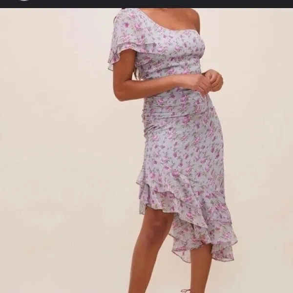 ASTR The Label one shoulder ruffled chiffon overlay midi dress. Size: M. NWOT - Image 10