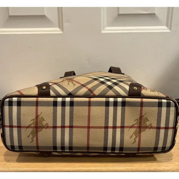 BURBERRY AUTHENTIC Nova check+‎ horse pattern, vintage purse handbag - Image 3