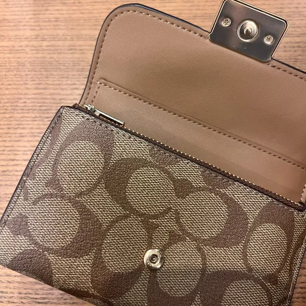 coach Medium Grace Wallet In Signature Canvas cc060 - Image 3