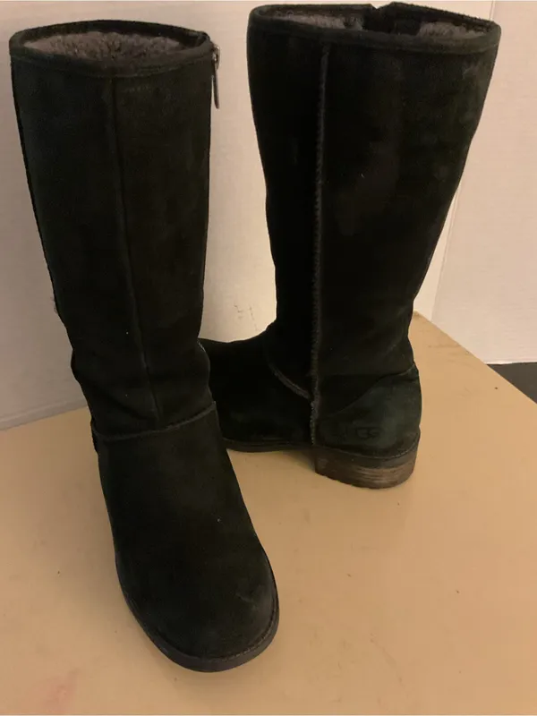 UGG women black suede tall mid calf Linford boots US 6 - Image 2