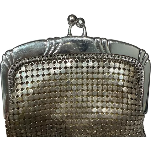 Whiting & Davis Vtg 1940s Gold Mesh Finger Purse‎ Clutch Coin Holder Kisslock US - Image 2