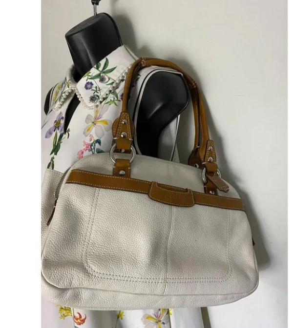 Coach Leather Medium Size White Brown Shoulder Bag - Image 14