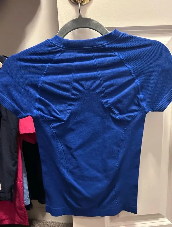 Athletic top - Image 3