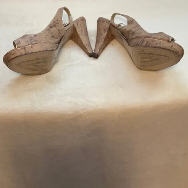 FIONI Clothing Tan and Gold Heels Slingback - Image 5