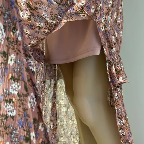 Nasty Gal Long Sleeve Mauve with Dainty Florals Maxi Long Dress size 4 - Image 5