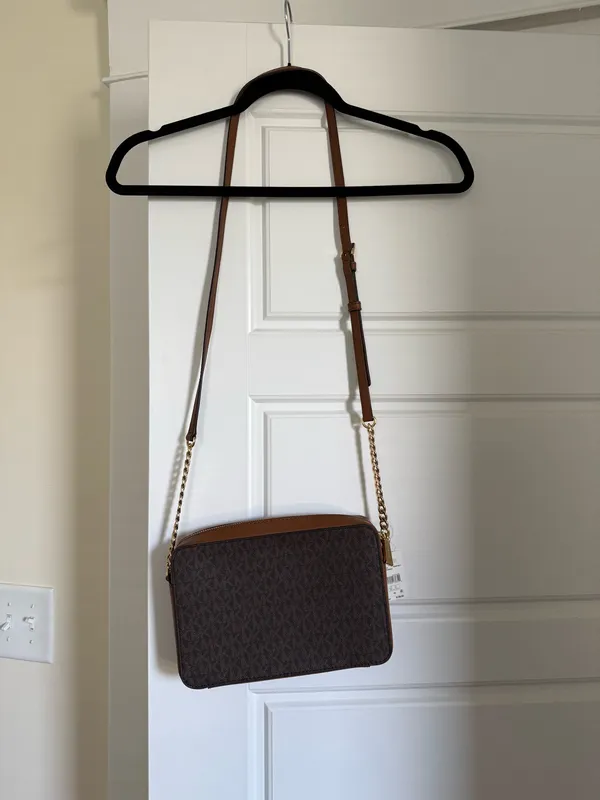 Michael Kors Jet Set Leather Patchwork Crossbody - Image 3