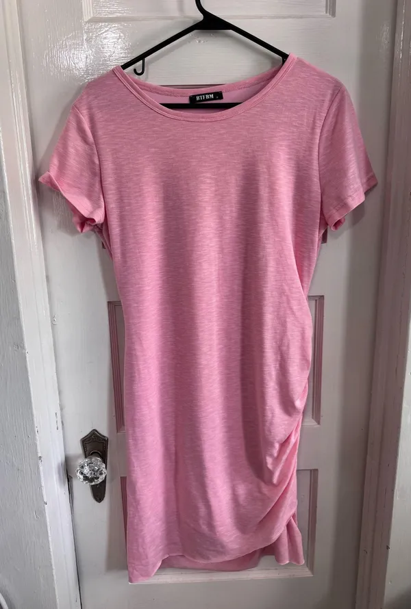 Light Pink Stretchy Dress Size M - Image 2
