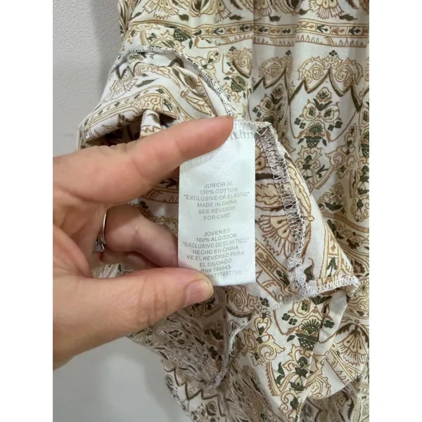 L.e.i. Women XL Boho Smocked Handkerchief Hem Cami Top Earth Tone Paisley Print - Image 7